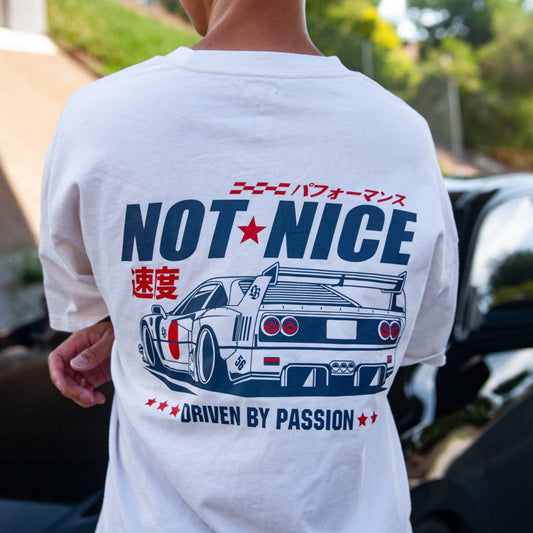 "WIDE-BODY F40" | T-Shirt in Ecru